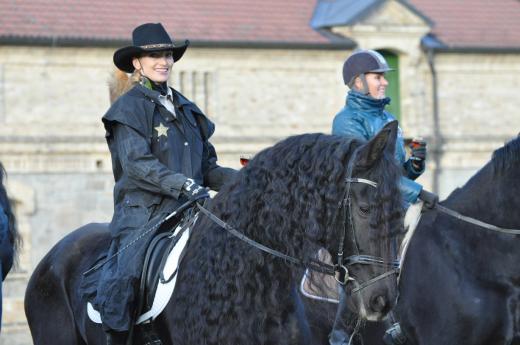 Zamykání jezdecké sezóny na divoký západ