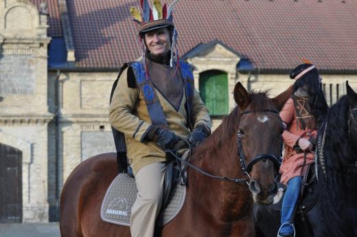 Zamykání jezdecké sezóny na divoký západ